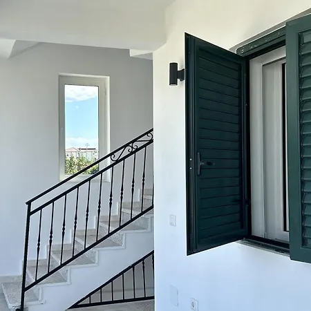 Ishem Greenview Apartament