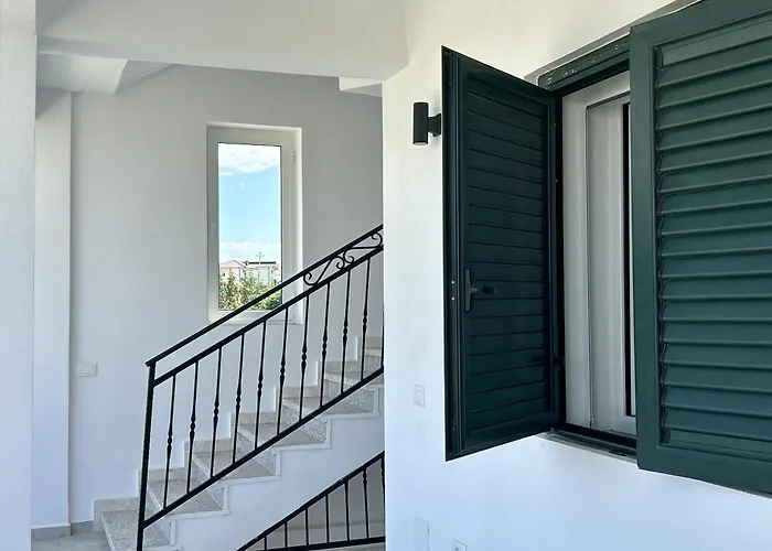 Ishem Greenview Apartament